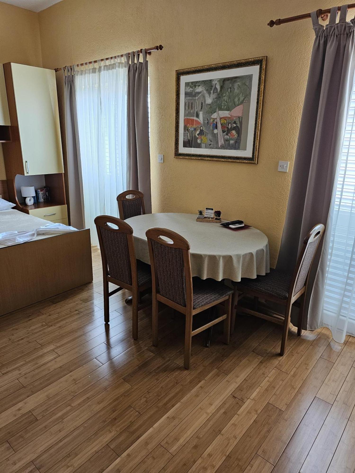 Apartments Mirjana Makarska Rum bild